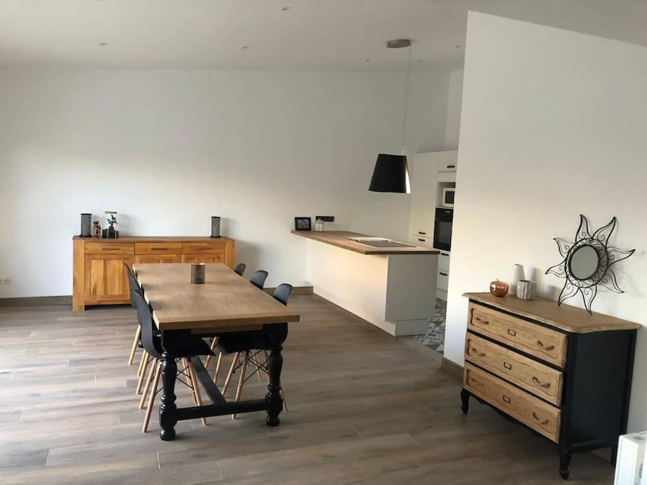 Logement De Plain-Pied Avec Jardin, Terrasse Gurgy Exteriör bild