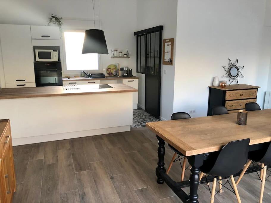 Logement De Plain-Pied Avec Jardin, Terrasse Gurgy Exteriör bild